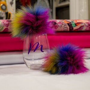 Pompon fausse fourrure 13-15cm - Bleu-vert-jaune-fushia