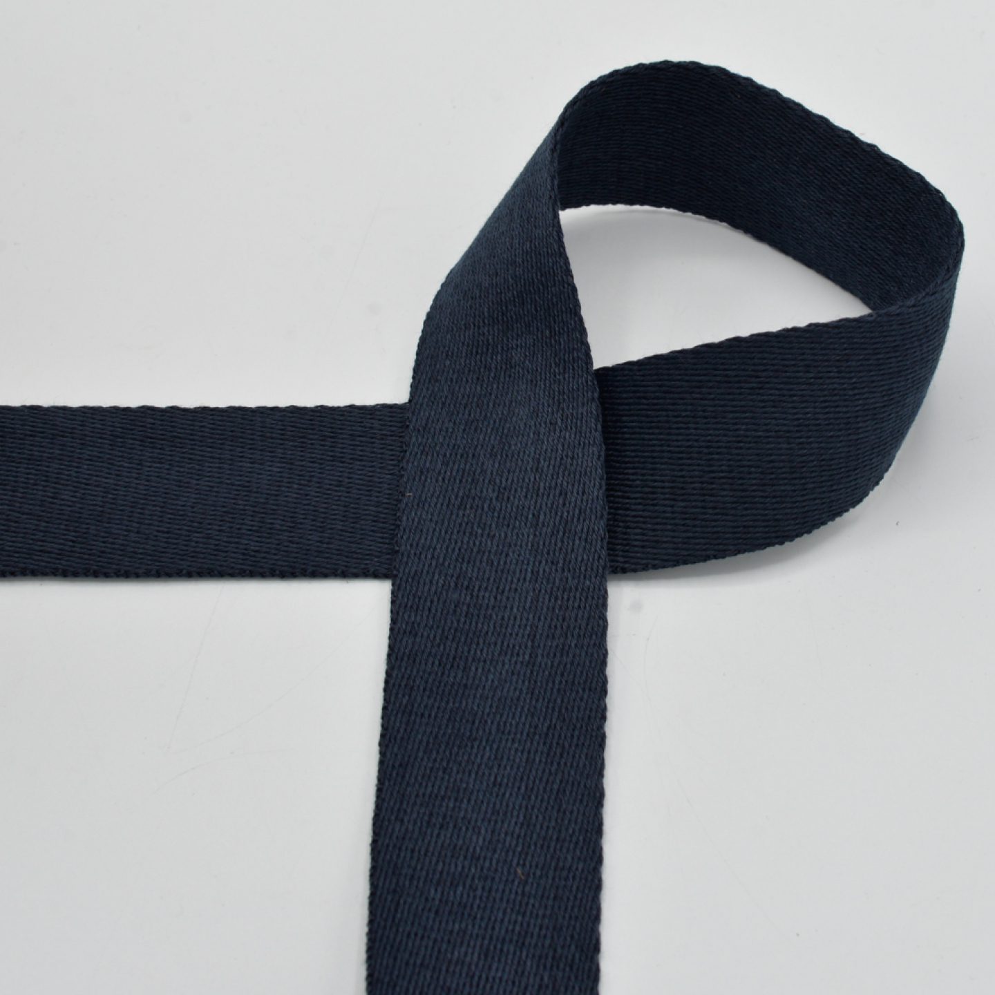 Ruban de sangle de sac à dos en polyester noir, largeur 38 mm