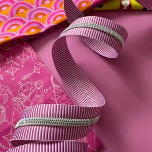 Ruban de fermeture éclair (zipper tape) – Rayures violet | dents nickel